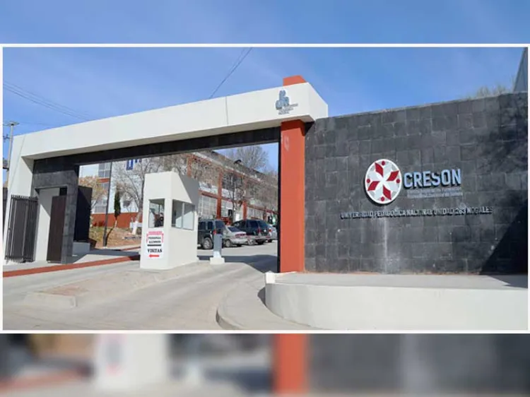 Celebran aniversario número 40 de la UPN