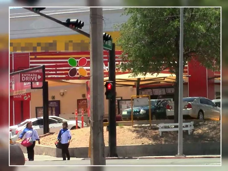 Causan caos vial consumidores de café en principales rúas