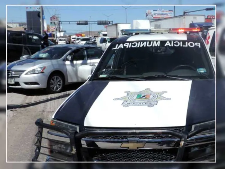 Con un cuchillo despojan de dinero a cajera de comercio