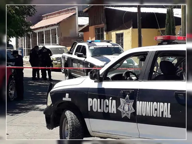 Hallan muerta a pareja dentro de casa en Villa Sonora