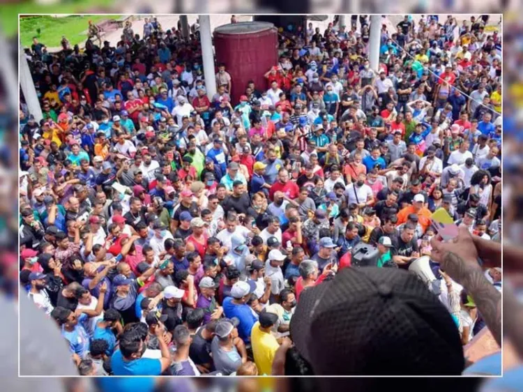 Sale Caravana migrante de Tapachula rumbo a Tuxtla Gutiérrez