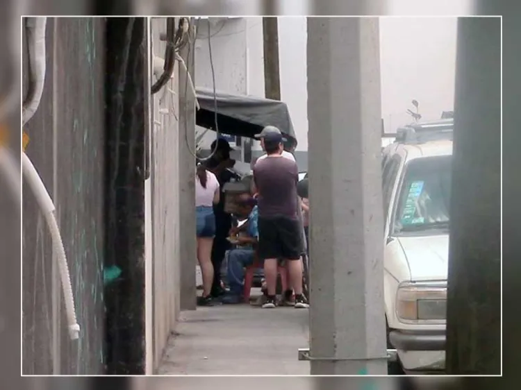 Denuncian a taquero por obstrucción vial