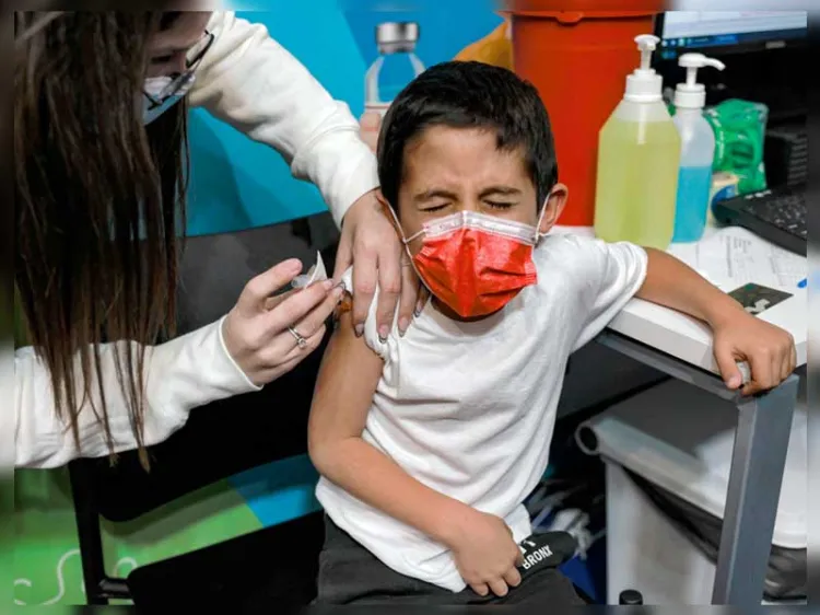 Será vacunación para niños en hospitales y centros de salud