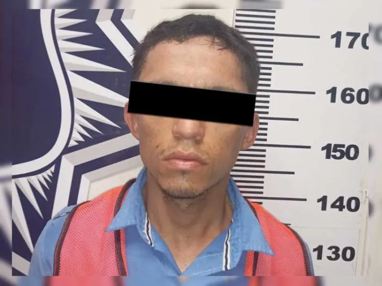 Intenta huir presunto ladrón y es detenido por policías