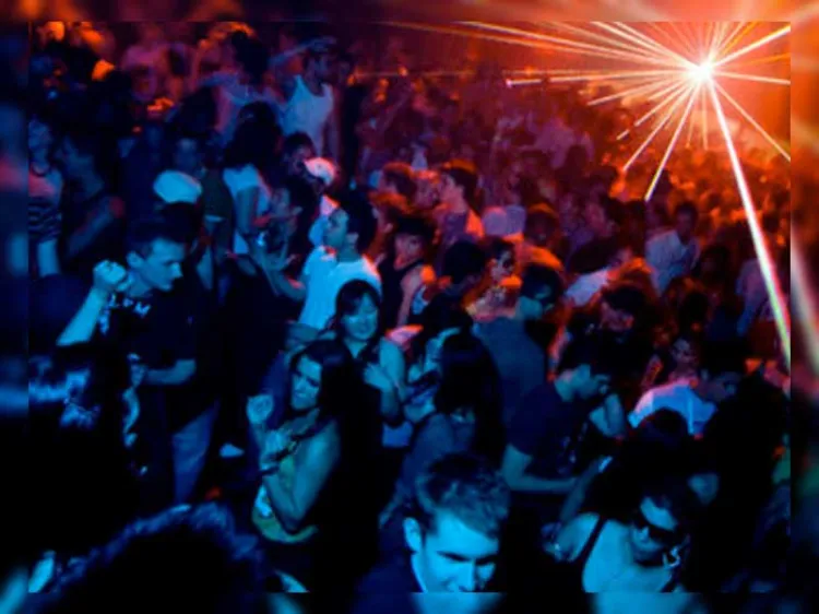 Solicita Canirac reforzar protocolos a favor de mujeres en bares