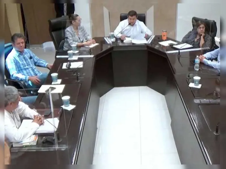 Ratifican jubilados denuncia de juicio político contra Toño Astiazarán