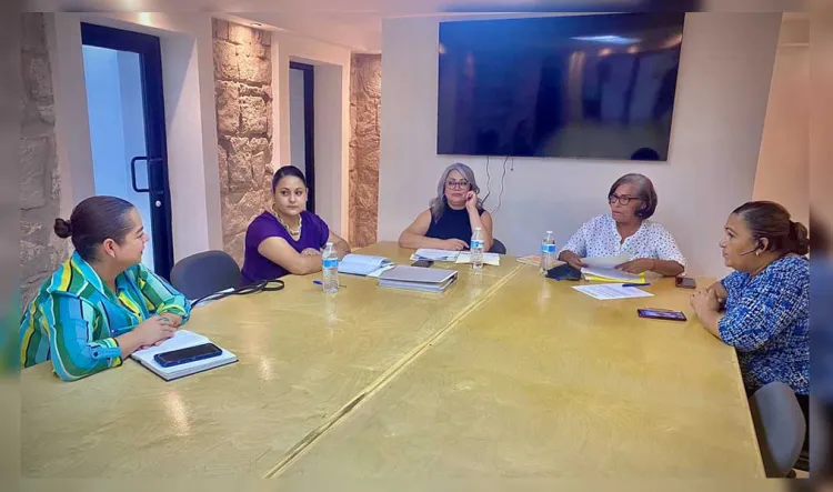 Canalizan apoyos a colectivo Buscadoras de la Frontera