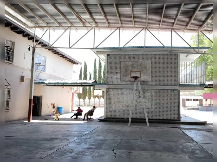 Llaman a cuidar y vigilar planteles educativos