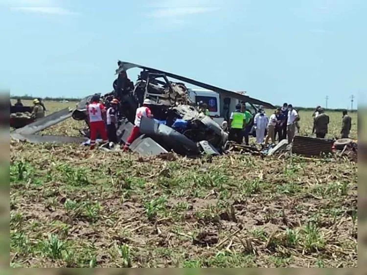 Se desploma helicóptero de Semar en Sinaloa; reportan nueve muertos
