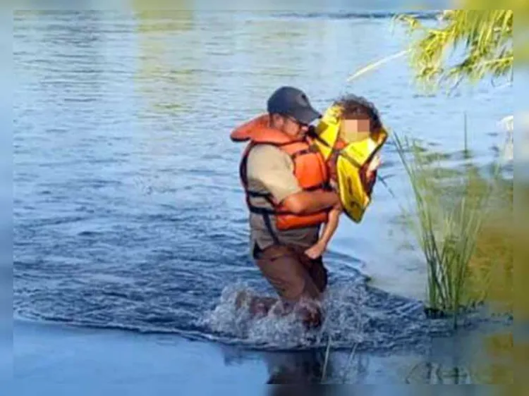 Salvan&nbsp;rescatistas de Grupos Beta a 5 migrantes en el Río Bravo