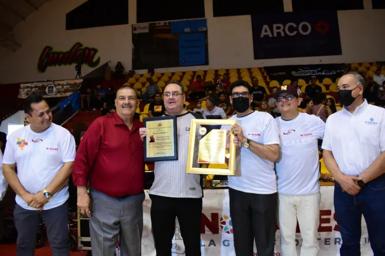 Inaugura Gim Nacional de basquet
