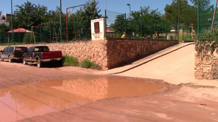 Charco afecta acceso a primaria