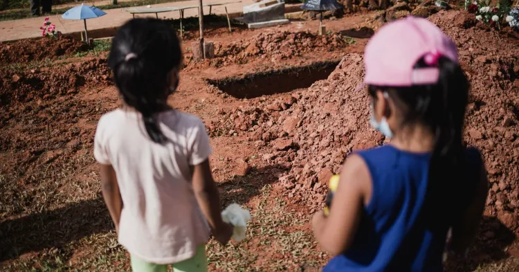 Existen más de 10 millones de niños huérfanos por Covid-19: estudio