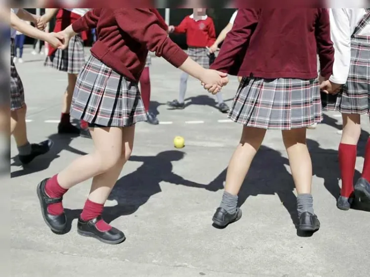 Decidirá Congreso el martes “falda opcional” en uniforme de alumnas