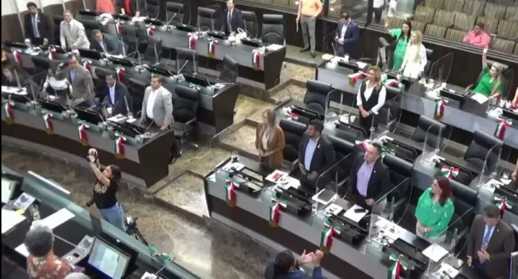 Congreso aprueba reforma del gobernador a Ley Ingrid