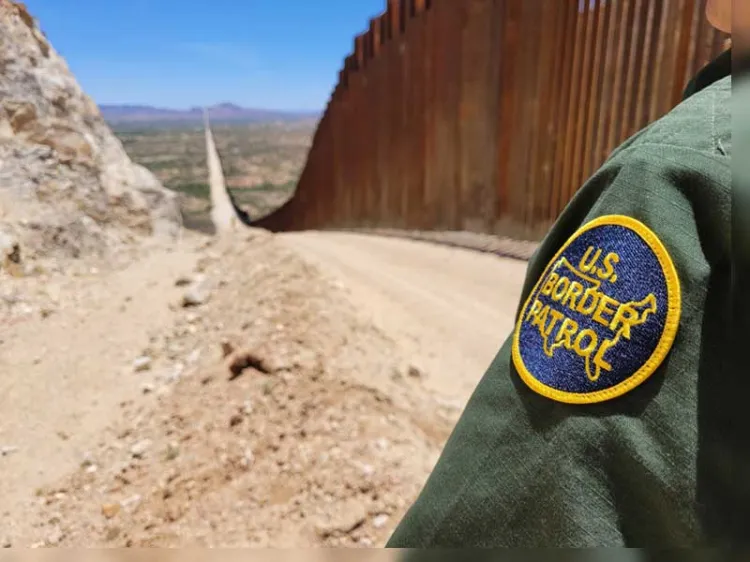 Podrá migrante recibir hasta 20 años de cárcel por golpear a agente con mochila