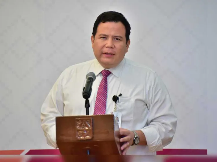 Inhabilitan a 52 funcionarios públicos del gobierno pasado