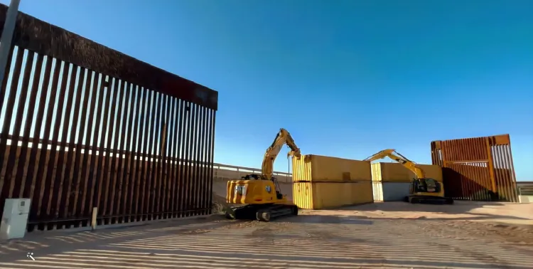 Ordena gobierno de Biden retirar contenedores en muro de Arizona