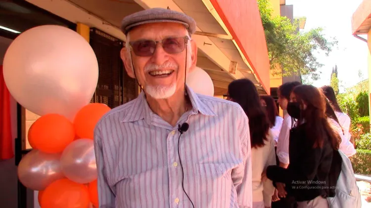 Apoyará Cobach I a adultos mayores en la digitalización