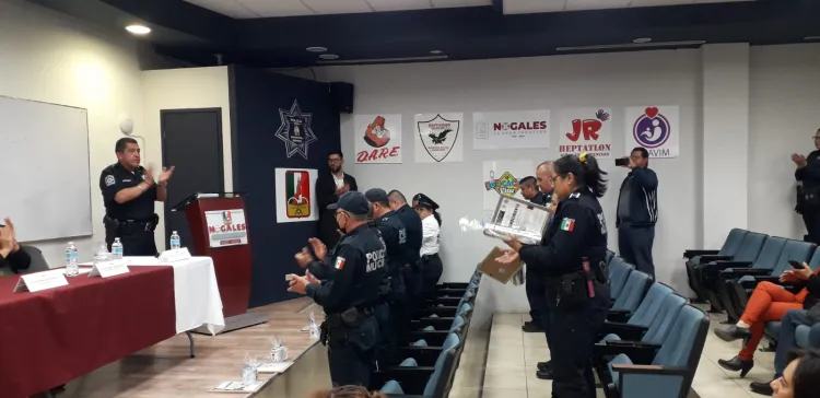 Reconocen a elementos de Seguridad Pública