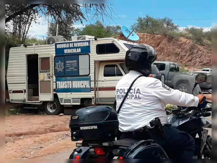 Llaman a adquirir el revisado vehicular