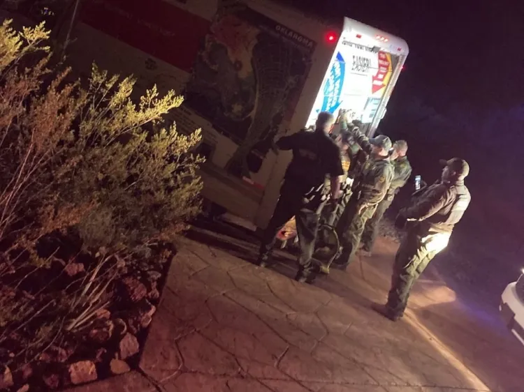 Localizan a migrantes en camión de mudanza