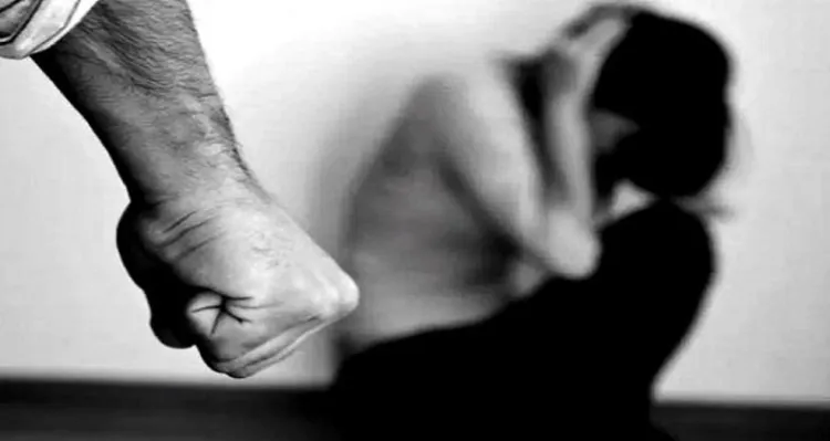 Agreden a dos mujeres