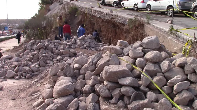 Inician obra de contención por deslave