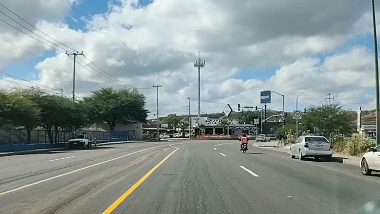 Mantienen supervisión en obra pública