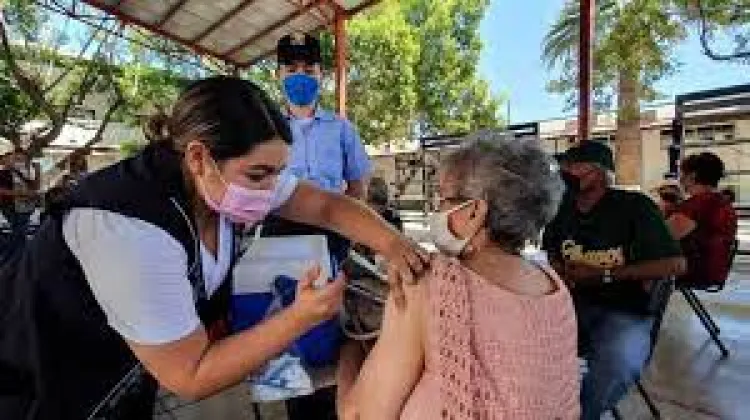 Exhorta Salud a completar vacunación