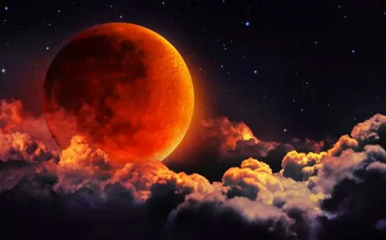 Hoy será el eclipse lunar de sangre 2022