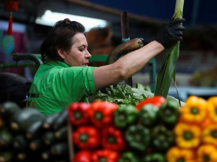 Cede inflación en México en octubre, está en 8.41% anual