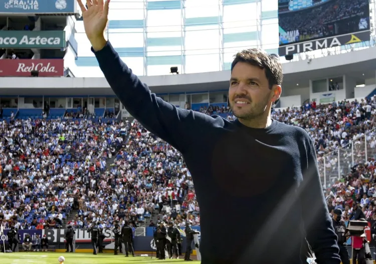 Puebla se queda sin técnico