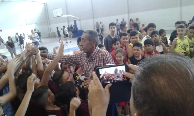 Buscan nombre para gimnasio infantil y juvenil
