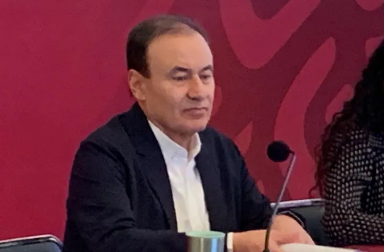 Da positivo gobernador de Sonora a Covid-19