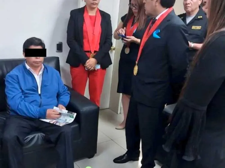 Pide Pedro Castillo asilo político a México