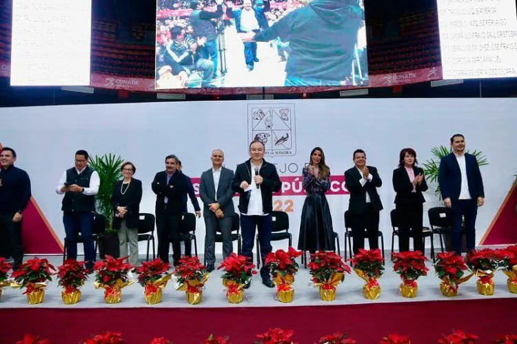 Celebra ADM a servidores públicos