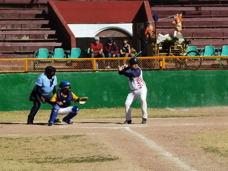 Hacen torneo para ayudar a familias vulnerables