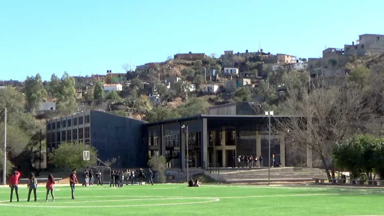 Convocan a docentes para Universidad del Bienestar Benito Juárez