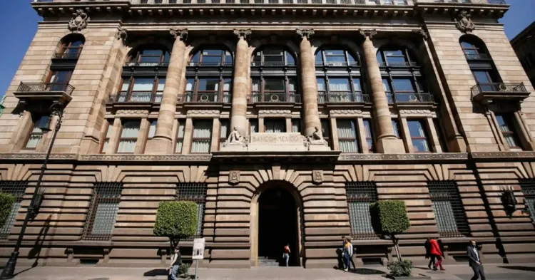 Aumentan Banxico tasa de interés