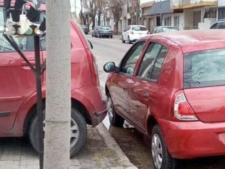 Agreden a adulto mayor por pedir que quiten auto de su cochera