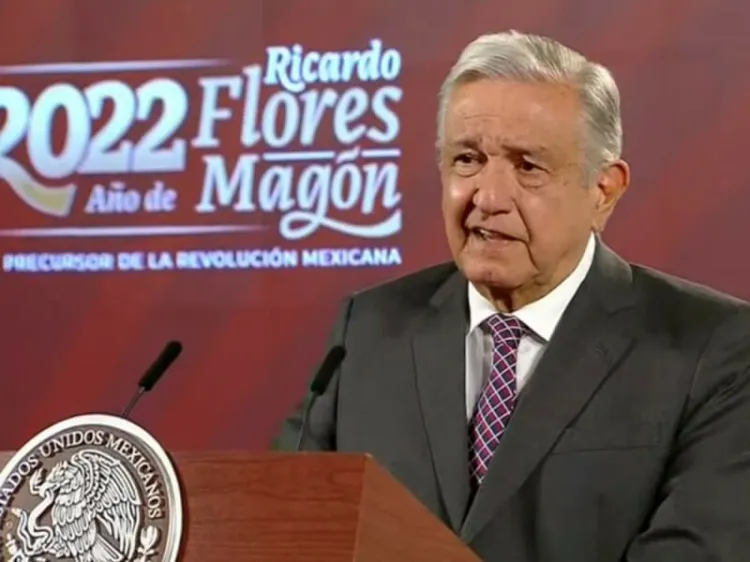 Llama AMLO a no ser manipulados por grupos ante la entrega de juguetes y despensas