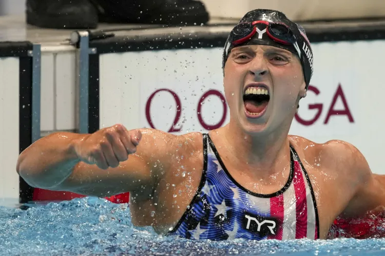 Premia la AP a Katie Ledecky