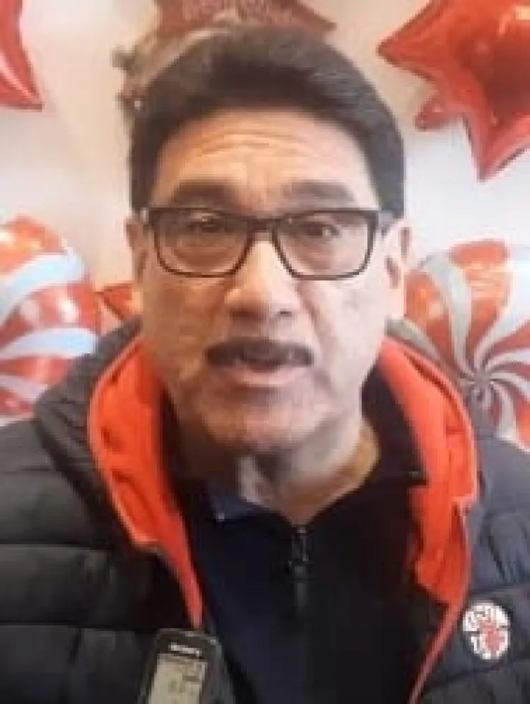 Una gran noticia&nbsp;<br>Así calificó el alcalde&nbsp;Juan Francisco Gim Nogales, la determinación del Gobierno Federal de ampliar el decreto para la regularización de autos “chocolates”, más que nada por los beneficios que le representa a la ciudad.&nbsp;<br>El anuncio fue nota de ocho columnas en los estados fronterizos y en los estados donde se llevan a cabo este proceso de nacionalización de autos extranjeros introducidos de manera ilegal a territorio mexicano y que circulan con placas “paf