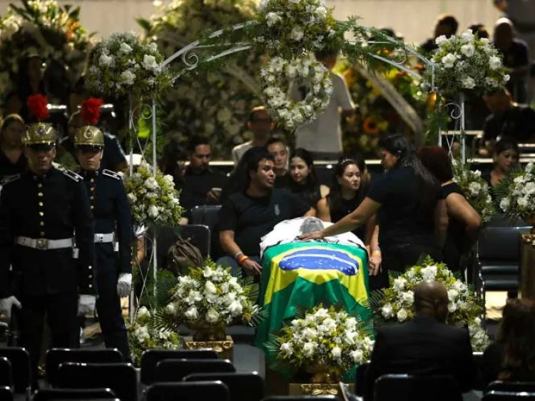 Más de 230 mil personas pasaron por el velorio de Pelé