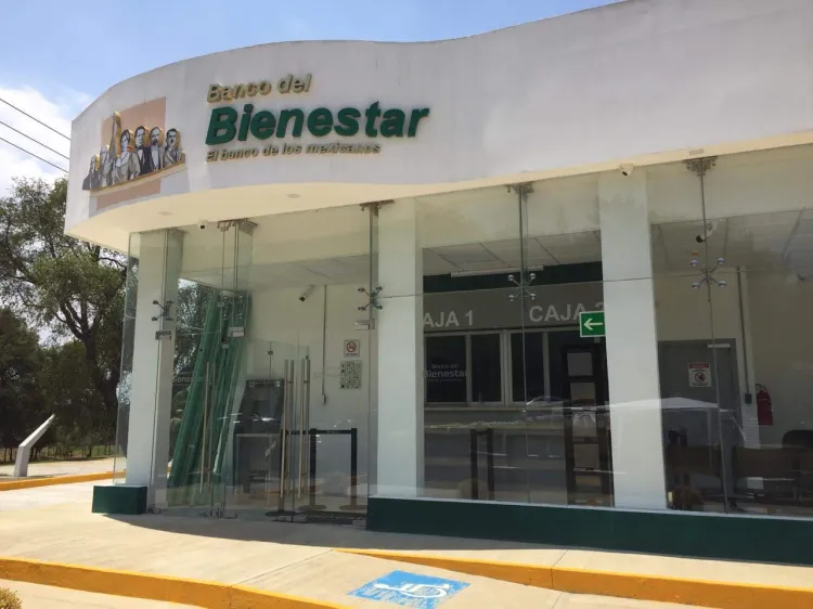 Promete AMLO sucursales del Bienestar en todo el país