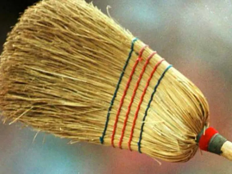 Corre mujer a esposo por agredir a su hijo