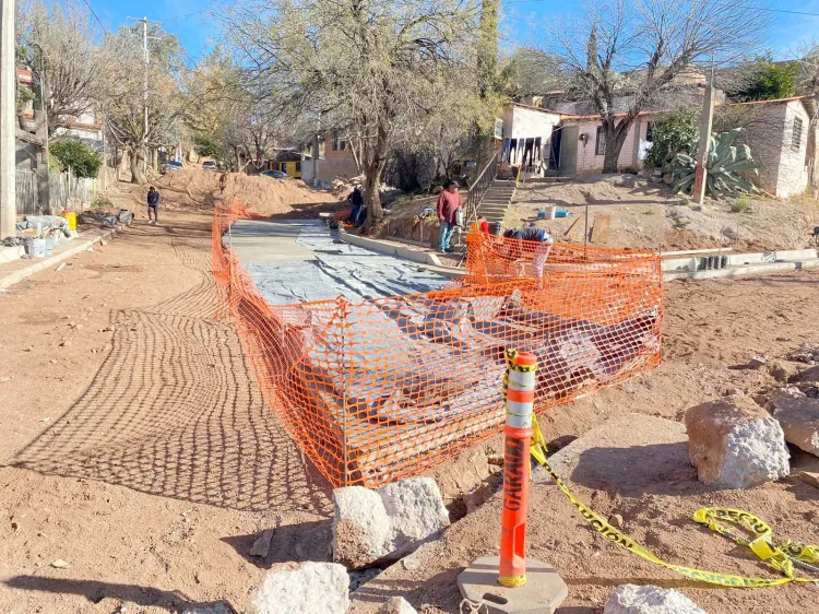 Solventan grave problema de vialidad en la Leandro Valle