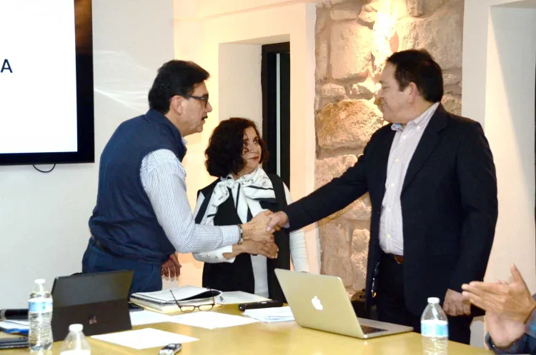 Atentos en Cabildo a retos y expectativas de nuevo Contralor Municipal