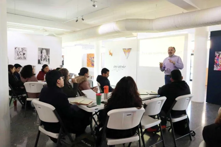 Atienden Taller de Ideas 32 emprendedores